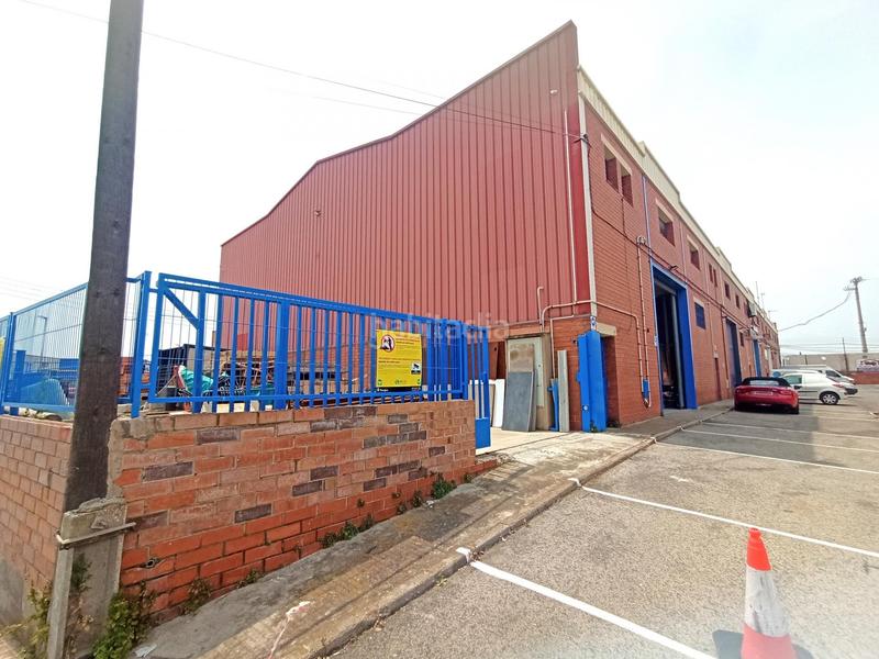 Foto 868be014-d64c-4148-b789-d305919f37ad. Nau industrial a Torreforta Tarragona