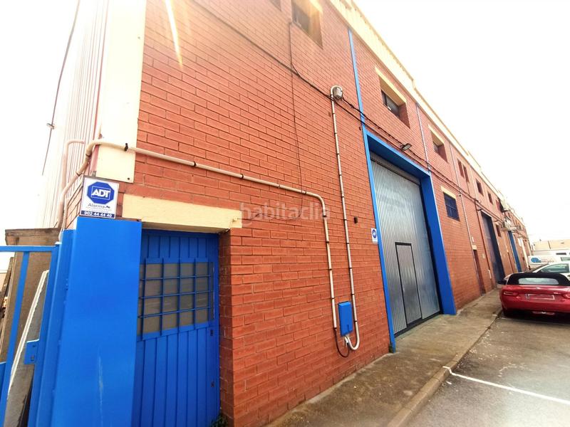Foto e2557943-a3f9-4311-afba-bd43c93c544c. Nau industrial a Torreforta Tarragona