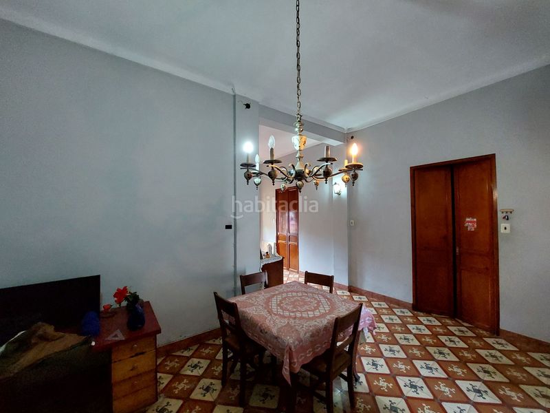 Foto a20607f0-9e6b-456a-a119-dd27673378e7. Casa aparellada a Ondara