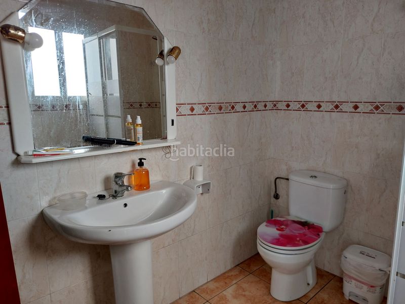 Foto d1e8f164-25ba-42de-aa09-bd9e3ded1a69. Casa aparellada a Ondara