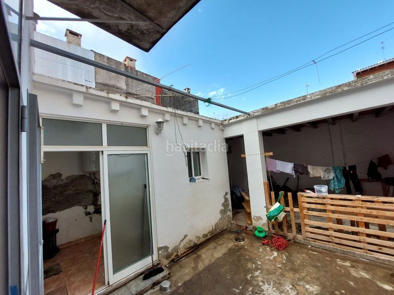 Foto f7968f6c-e2f6-4ca7-8566-26955b873c64. Casa aparellada a Ondara
