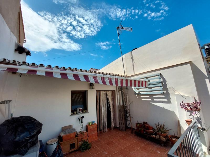 Foto 5b690895-d4fb-48ed-a6ef-b76985826a8c. Doppelhaus mit kamin heizung in Ondara