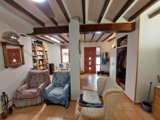 Casa aparellada a Ondara. Casa de pueblo céntrica en ondara. costa blanca