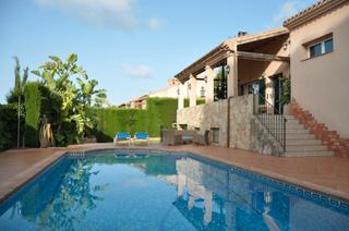 Xalet en El Montg. Chalet en denia con vistas al mar y a la montaa. costa blanca.