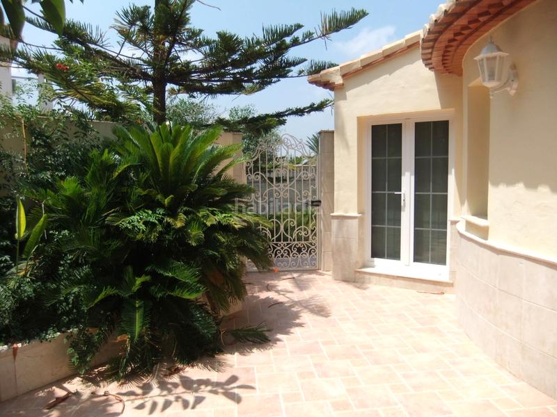 Foto 9a61fdd6-a739-490d-b0ef-7200e3ac8bc8. Chalet mit kamin heizung parking pool in La Pedrera-Vessanes Dénia