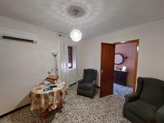 Casa a Ondara. Casa de pueblo céntrica de 2 plantas con elevador en ondara. cos