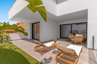 Apartamento en Cumbre del Sol. Apartamento con jardn, 2 dormitorios y 2 baos con vistas al ma