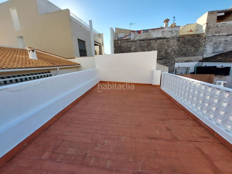 Foto fa068b08-0187-458a-a3df-e59e4c7e81b3. Casa adossada amb xemeneia calefacció a Ondara