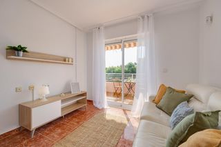 Apartament  Calle copenhague 12. Apartamento de dos dormitorios en residencial con piscina comuni
