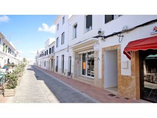 Local Comercial en Sant Lluís-S´Ullestrar-Torret. Local comercial en venta en la calle principal de sant lluís