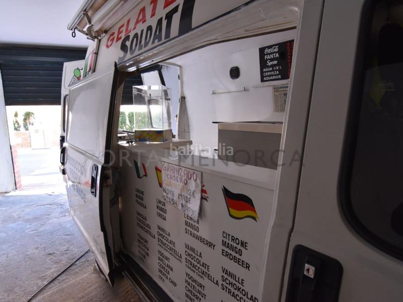 Foto 3f5941ef-e21b-4296-9614-596dad0d65b0. Locale commerciale in Es Castell Es Castell