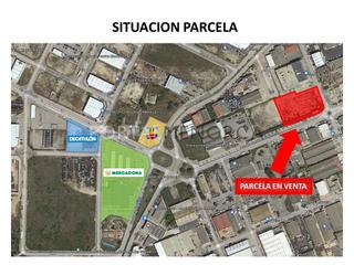 Terrain industriel à Avinguda des cap de cavalleria 37. Parcela con todo tipo de uso en calle principal del polígono