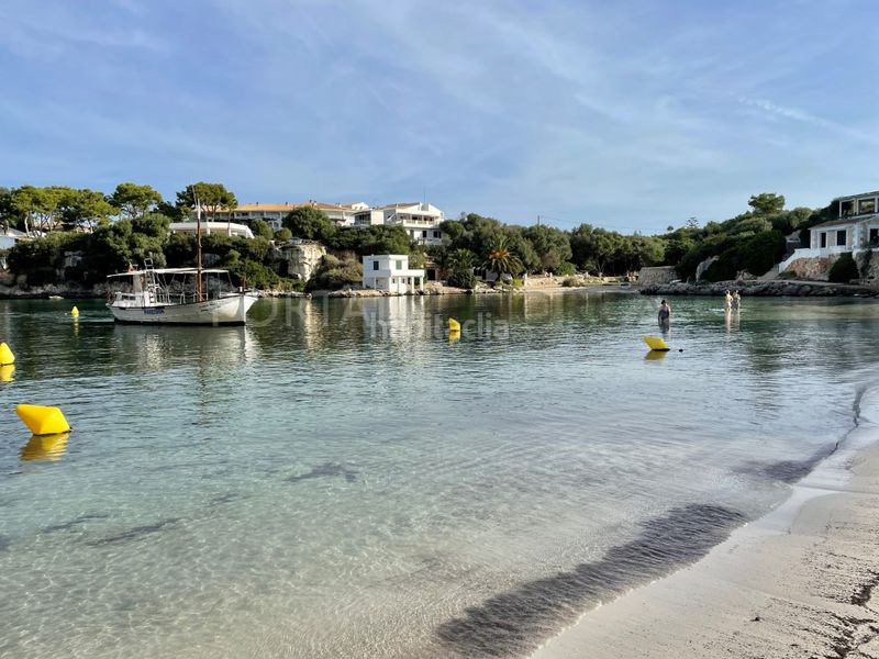 Foto 342f4c91-fc48-415b-b092-d41de0922a6a. Apartament a Cala Blanca Ciutadella de Menorca