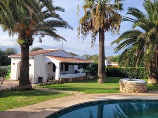 Casa en Carrer s'arribada 7. Casa de campo con piscina y vivienda adicional en alcaufar