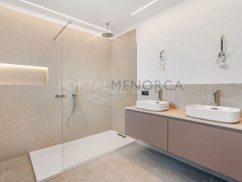 Foto 2da20d07-ce75-4c29-ba70-8a9e783fb147. Xalet amb piscina a Cala Blanca Ciutadella de Menorca