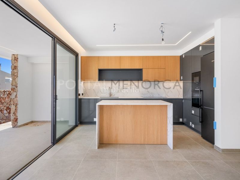 Foto c614b6cc-9ac0-437f-aa5f-6e6892bab5d9. Xalet amb piscina a Cala Blanca Ciutadella de Menorca