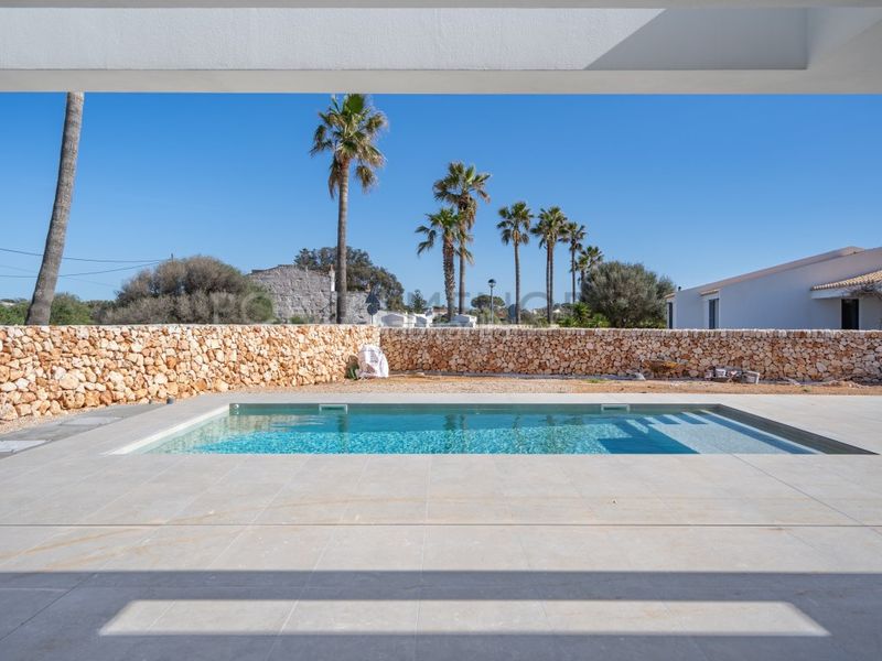 Foto d3743817-a6bd-41da-898a-e73417c89851. Xalet amb piscina a Cala Blanca Ciutadella de Menorca