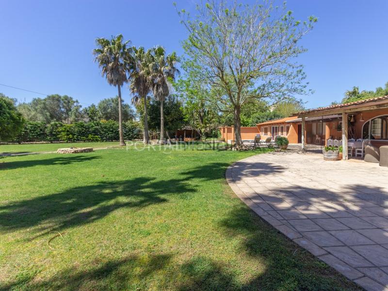 Foto 01b7b70a-3e5e-4747-a804-bf44e15717df. Masía casa de campo con piscina en venta en mahón en Maó