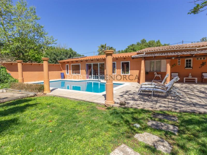 Foto 87bf19d6-182a-4a88-a6e3-b378d5ec1e97. Masía casa de campo con piscina en venta en mahón en Maó