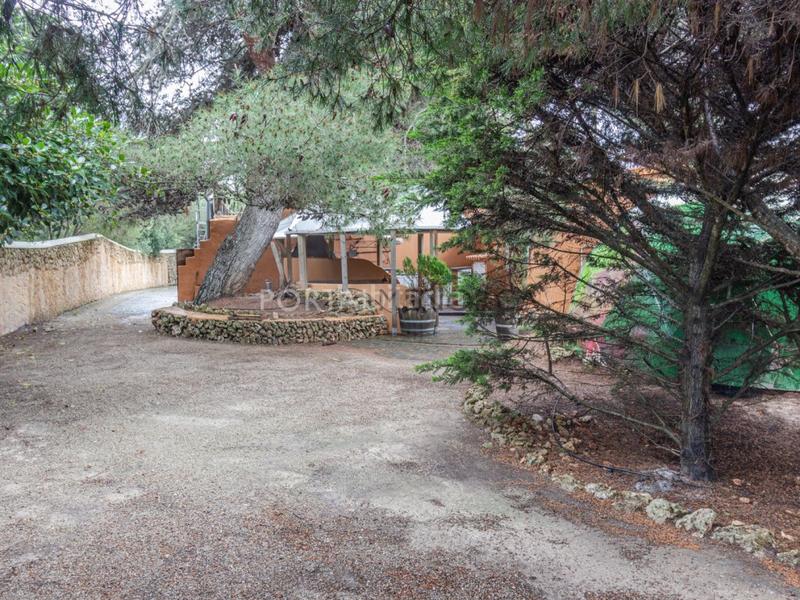 Foto 932545f8-60e1-400a-9ee8-879080f24d74. Masía casa de campo con piscina en venta en mahón en Maó