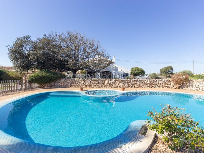 Foto c47b9cc9-7334-4f30-89d5-ec1d9de3a642. Masía en santa rita pol 2 parcela 40 casa de campo con piscina en venta , menorca en Sant Lluís