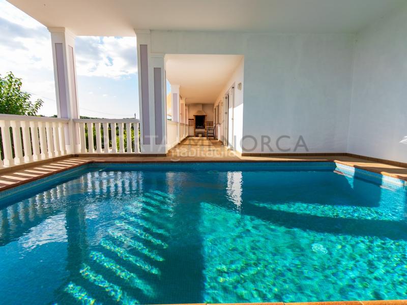 Foto 7ea6a979-1f7b-49c0-a145-2955b1ff43d0. Masia amb aparcament piscina a Alaior poble Alaior