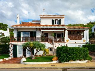 Xalet a Calle c ; p.fornells 11. Chalet en venta con fantásticas vistas al mar en playas de forne