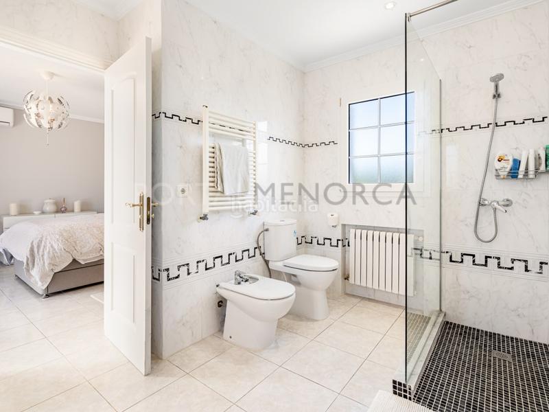 Foto 47a43d38-207a-4ee9-a09d-2dd14b82656c. Xalet amb calefacció aparcament piscina a Port d´Addaia Es Mercadal