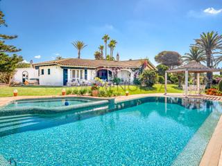 Chalet  Urbanizacion binidali. Privacidad con vistas al mar en binidali