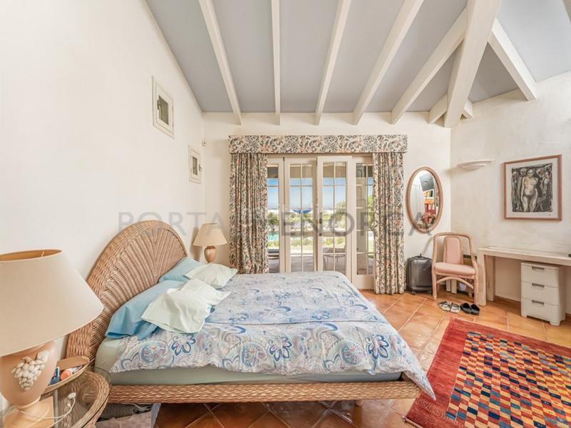 Foto d4d7f8ce-aebd-4463-be83-df0abb93c44e. Chalet privacidad con vistas al mar en binidali en Maó