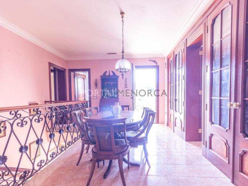 Foto 155a64f4-7260-4da8-b984-0dd39761f786. Chalet casa en primera linea con vistas al puerto de mahon en Es Castell