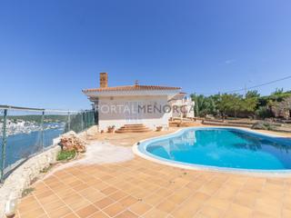 Xalet a Son Vilar-Trepucó. Casa en primera linea con vistas al puerto de mahon