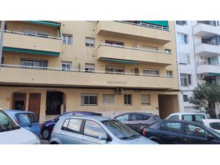 Aparcament cotxe a Calle pintor calbo 58. Plaza de parking doble en planta 2