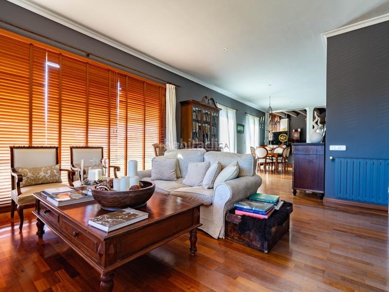 Foto 5136bb2f-8691-43be-aa4d-55fd014a4862. Xalet a passeig de sa torre 17 a Biniancolla-Punta Prima Sant Lluís