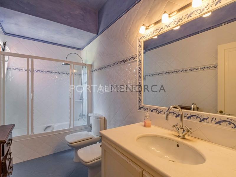 Foto 595359f5-5f59-49c0-a63f-a9097d31fcc8. Xalet a passeig de sa torre 17 a Biniancolla-Punta Prima Sant Lluís