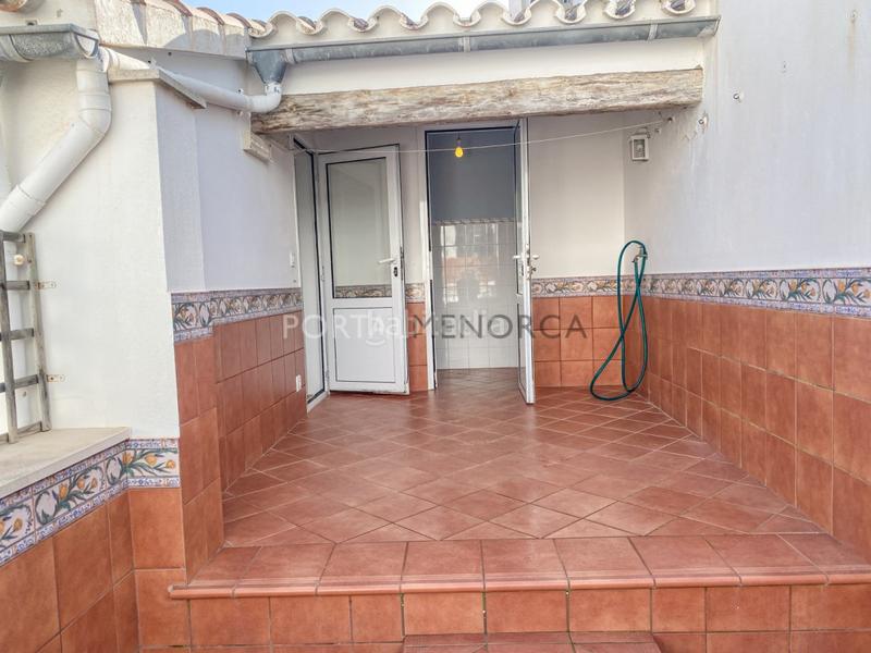 Foto 6868472d-8c1b-49a8-820d-d340bbce3103. Casa  reformada con patio en mahon en Centre Històric Maó