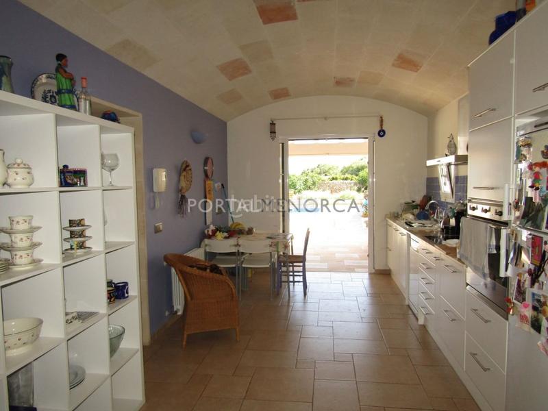 Foto c6678351-a750-463a-a9d7-1ffffa41f2d0. Masia a camí de baix 30 a Llucmaçanes Maó