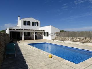 Masia a Camí de baix 30. Casa de campo de reciente construcción en zona llumesanes.
