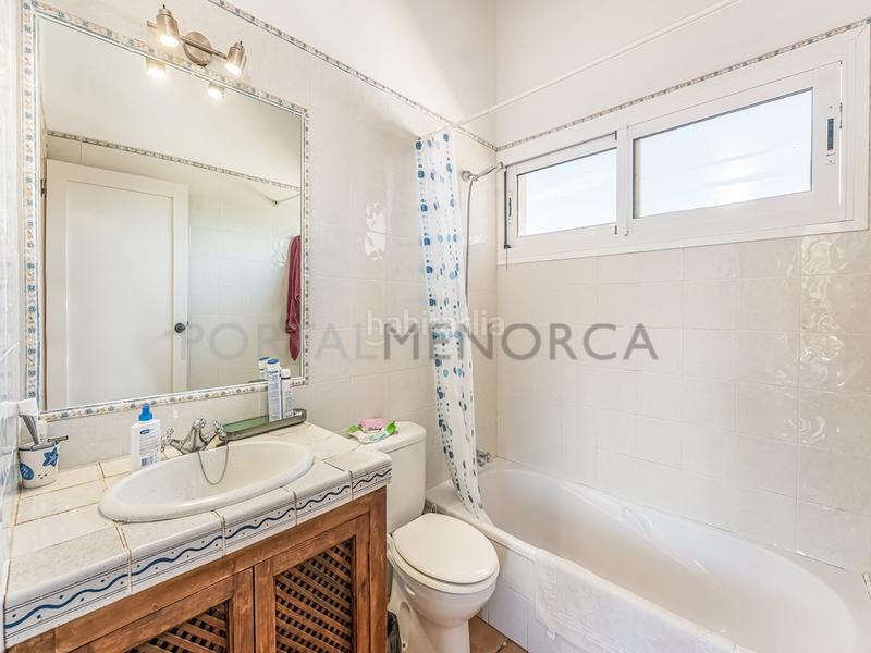 Foto 76e84ca2-7828-4e1d-b6f4-ab4d0066c2ac. Chalet moderno chalet con piscina en la costa sur de menorca en Sant Lluís