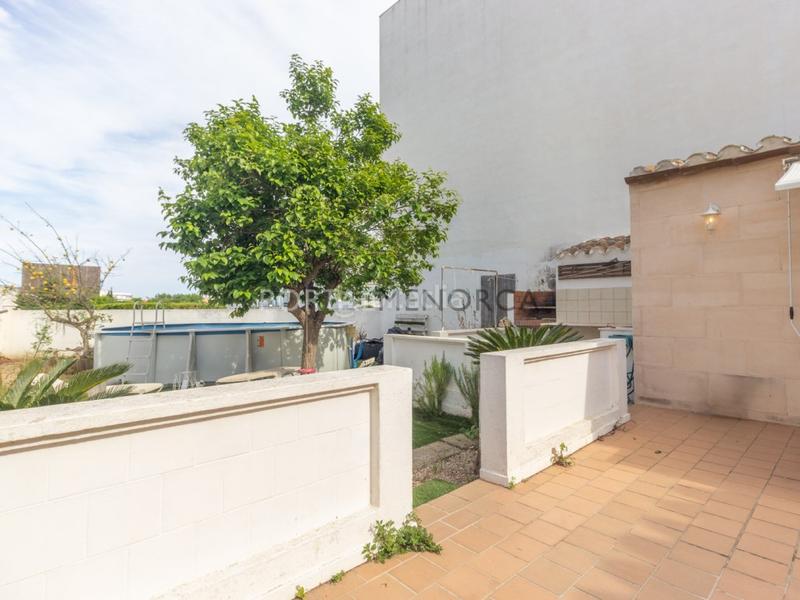 Foto f569794f-9503-435b-b10b-40d494b8112c. Casa in Avinguda Menorca-Sínia Costabella Maó