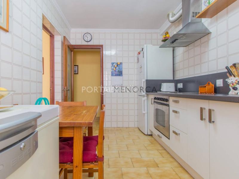 Foto 38d8ae85-87ad-4469-928e-2f2e49ae08e3. Piso amplio piso en venta en Es Castell Es Castell