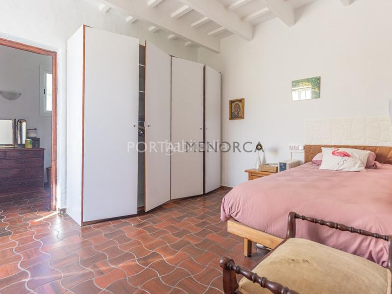Foto 48b7cc94-5b82-4b96-be6f-caabfa83f40b. Masía encantadora casa de campo con piscina, cuevas y vistas panorámicas en Es Castell