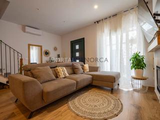 Maison à Calle sant jaume 77. Casa entera, reformada en el centro de mahón