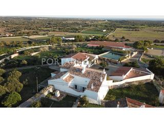 Mas à Alaior Poble. Finca rustica con vistas al mar en menorca