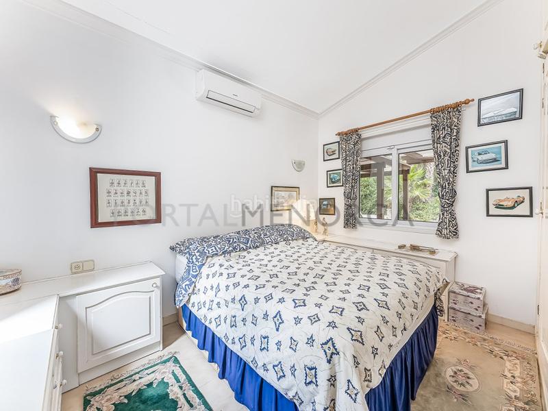 Foto b756c6e8-ac2e-4375-a274-0a9dd291c4ff. Chalet encantadora villa en una zona residencial tranquila en binixica en Maó