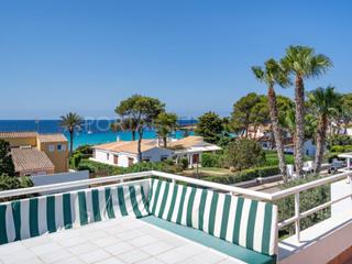 Chalet  N/a. Chalet a 50 m. de la playa de son xoriguer con licencia turístic