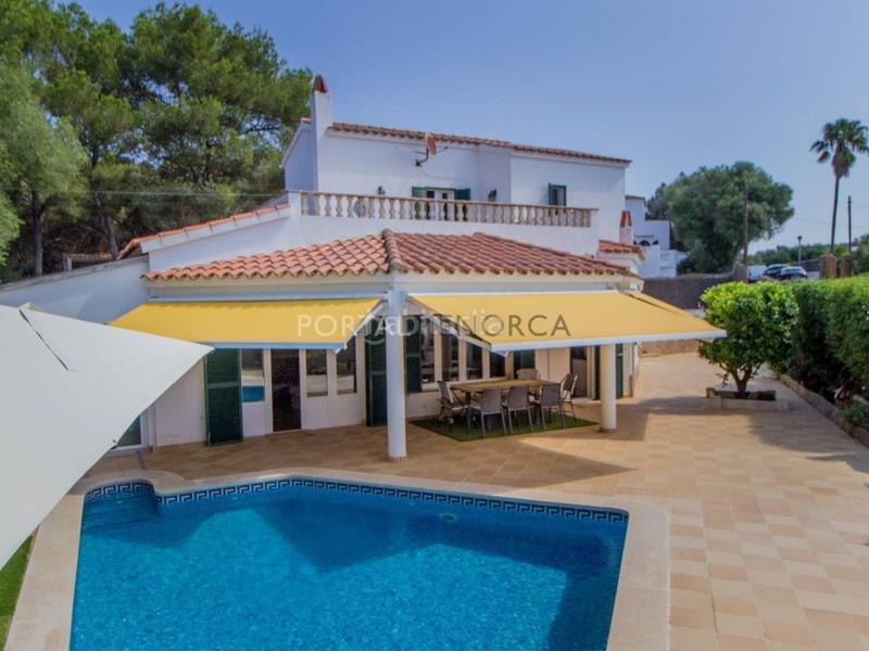 Foto 3a06eab6-8b39-4994-9e77-add083d769f1. Chalet avec parking piscine dans Cala en Porter Alaior