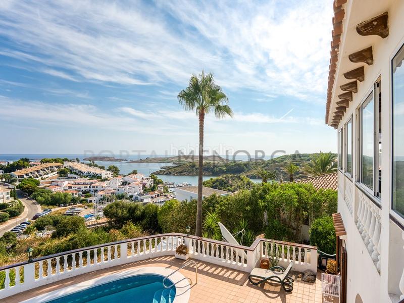 Foto cdafc3fe-79e5-4a19-abbe-66993d093b85. Chalet con riscaldamento parcheggio piscina in Port d´Addaia Es Mercadal