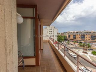 Appartement à Molí des Pla-Andrea Doria. Gran piso de cinco dormitorios y tres baños en zona fort de leau