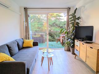 Apartament a Cala Blanca. Interesante apartamento con licencia turística a un paso de play